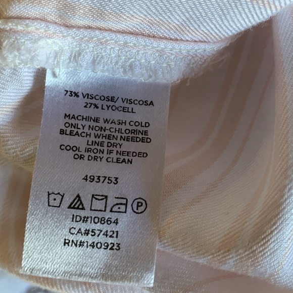 Loft button down in pink striped🌸 - Picture 10 of 10